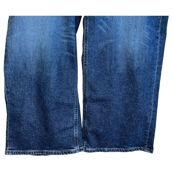 Old Navy Jeans Women’s Size 18 Petite Blue Wide Leg Mid Rise - Picture 4 of 5
